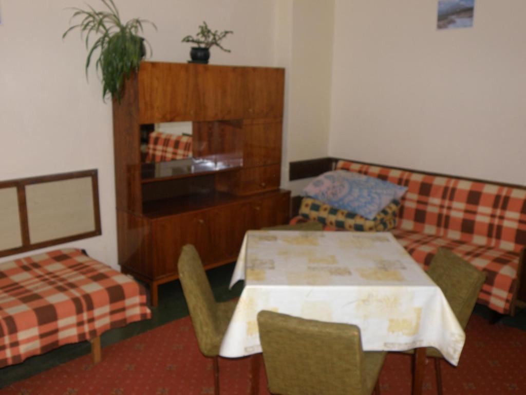 Szkolne Schronisko Mlodziezowe Zloty Widok Hostel Piechowice  Exterior photo